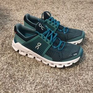 ON Cloudswift running shoes